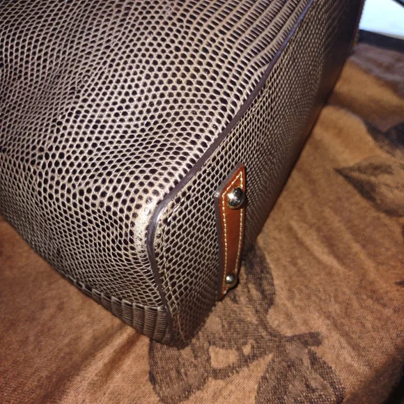 Dooney & Bourke Textured Brown and Black Shoulder Bag - Picture 8 of 12